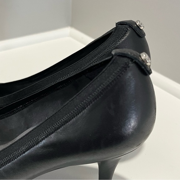 Stuart Weitzman Rounded Toe Leather Black Heels - Picture 8 of 16